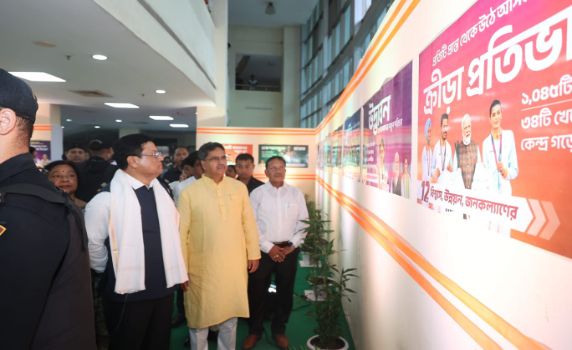 Union Minister Sarbananda Sonowal attends Janakalyan Shivir opening in Agartala.